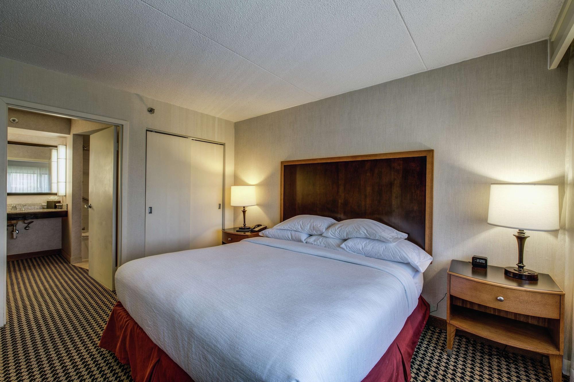 Embassy Suites By Hilton Detroit Metro Airport Romulus Dış mekan fotoğraf