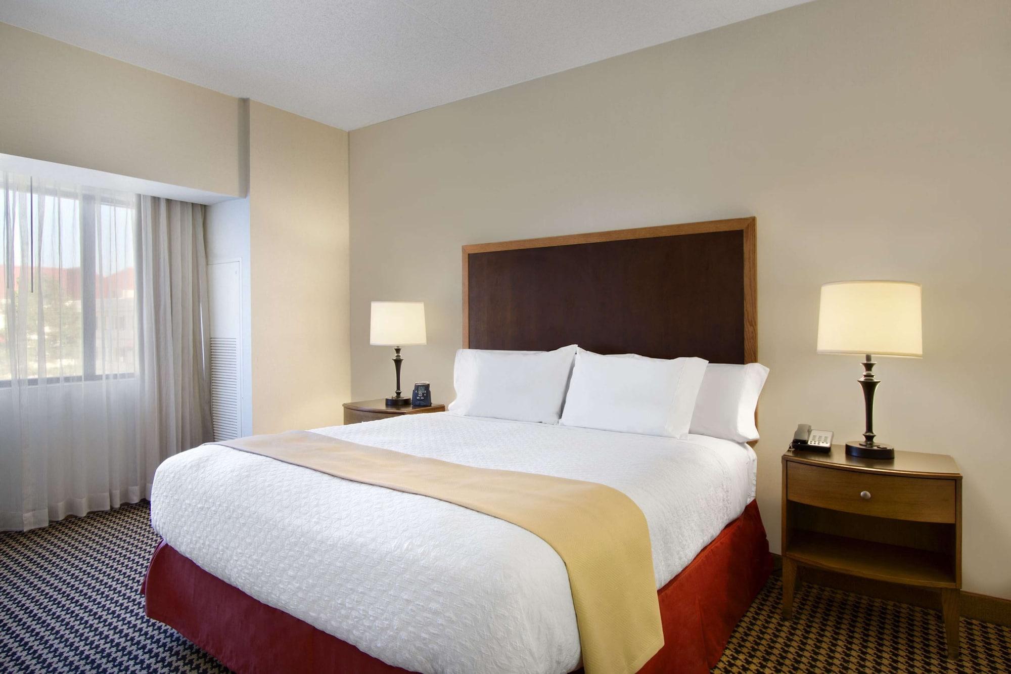 Embassy Suites By Hilton Detroit Metro Airport Romulus Oda fotoğraf