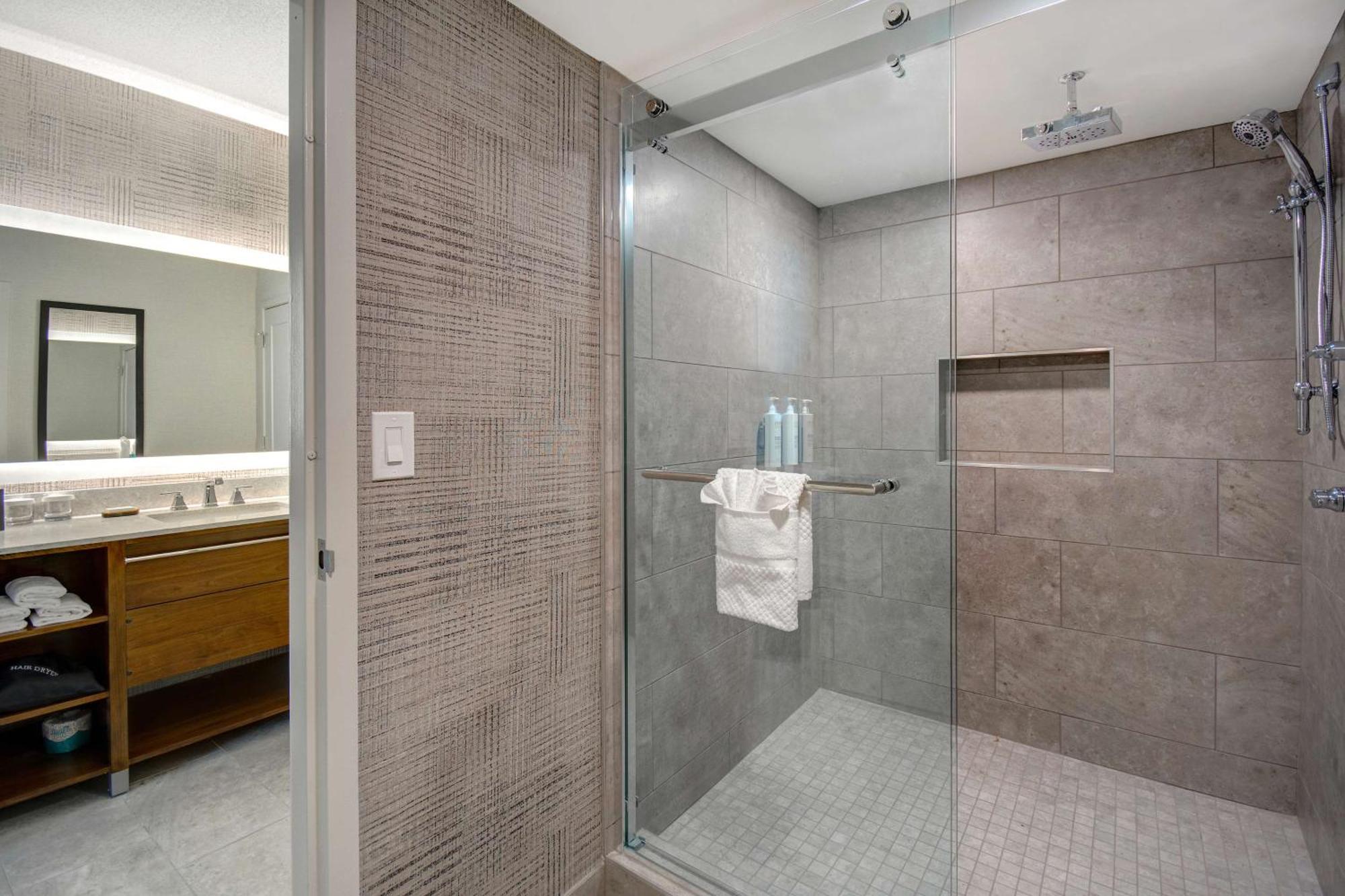 Embassy Suites By Hilton Detroit Metro Airport Romulus Dış mekan fotoğraf